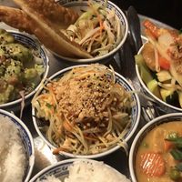 Tapas bowls at 1990 Vegan Living in Berlin