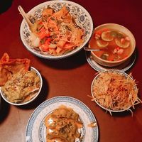 Sehr lecker, auch glutenfrei möglich. Man muss ggf. ca 15 Minuten anstehen, es lohnt sich aber.   at 1990 Vegan Living in Berlin