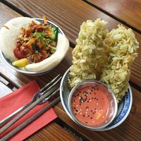 Bun Bao Taco and Com Chien (soft tofu with crispy green rice flakes) at 1990 Vegan Living in Berlin