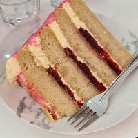 Victoria sponge at VIDA Bakery - Online in East London