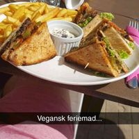 Vegan club sandwich at By Valeria in Santa Maria