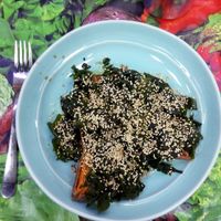 Healthy potato, without rice, extra seaweed at Vegan Yes - Nag's Head Market in North London