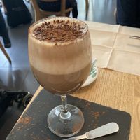 Vegan cappuccino   at DaTerra - Bom Sucesso Markt in Porto