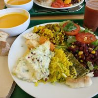 All the food at DaTerra - Bom Sucesso Markt in Porto