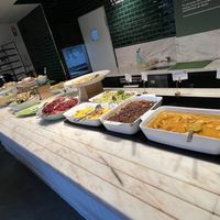 Buffet  at DaTerra - Bom Sucesso Markt in Porto