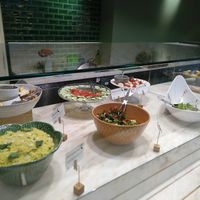 Modtly cold dishes at DaTerra - Bom Sucesso Markt in Porto