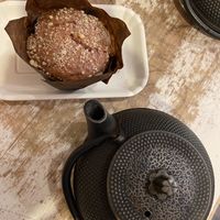 Muffin e teiera  at Torteria Berlicabarbis - Catania in Turin