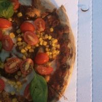 cherry tomatoes, sweet corn, basil and mozzarisella at Pizzeria Stuzzico 2 in Padua