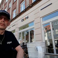 Coffee outside Oishii at Oishii in Ringsted