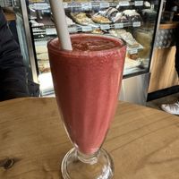 Kiwi berry smoothie  at Sandfly Cafe in Te Anau