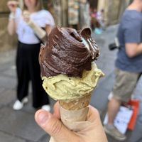 Pistachio and chocolate fondente  at Vanilla - Creams & Fruits in Turin