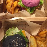 Burgers at Flower Burger in Turin