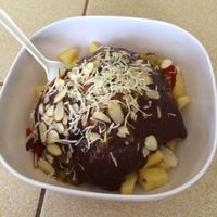 vegan smoothie bowl at Frutas y Tablas in Jaco