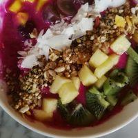 Pink passion fruit bowl 🥣 at Kaffabar in Brussels