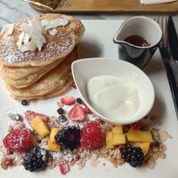 Vegan Pancakes, coconut yogurt, agave syrup, yes! at Kaffabar in Brussels