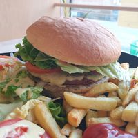 Redbean Burger mit veganem Käse at Veganel in Nuremberg