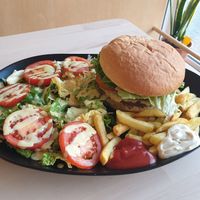 Ordentliche Portion at Veganel in Nuremberg