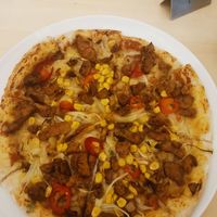 Mexikanische Pizza at Veganel in Nuremberg