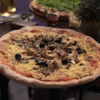 Pizza Quattro stagioni  at Roma Ristorante Pizzeria in Leipzig