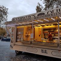 food stall at Verwijk's Oliebollen in Utrecht