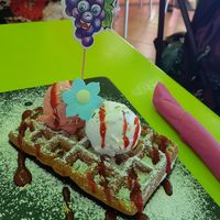 Vegan waffle at Gelatomania in Gran Canaria