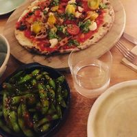 Gluten-free pizza at „The Greenspot“ at Vegan Food Tours Barcelona in Barcelona