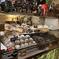 Still a nice variety at 5.30pm  at Karu Talu Šokolaad  in Tallinn