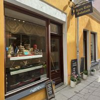   at Karu Talu Šokolaad  in Tallinn