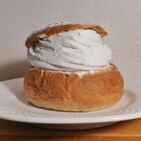 seasonal item: Laskiaispulla! (shrovetide bun?) Options were cherry jam, strawberry jam, marzipan and "nutella" at Karu Talu Šokolaad  in Tallinn