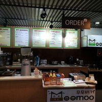 Moomoo at Moomoo Burger & Smoothie in Busan