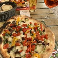 Vegane Pizza at Il Giardino delle Rane in Garda