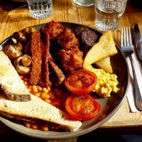 Amazing big vegan breakfast at Olive's in Norwich