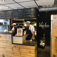 Order at the counter at Vegluu in Taipei