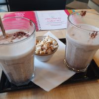 Hot Chocolate with housed made oat milk at Madam Bakster in Ghent