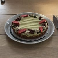 Camille (avocado-lemon cake) at Madam Bakster in Ghent
