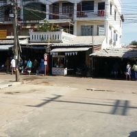 street front at Khouadin Vegetarian in Vientiane