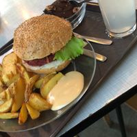 Burger formule at Le Myrha in Paris