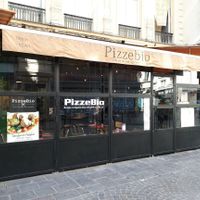 facade at Pizzebio in Paris