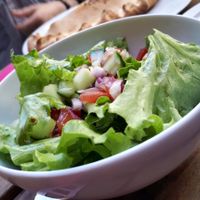 Salad at Pizzebio in Paris