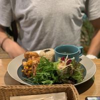 Plate dinner set  at Yidaki Cafe in Kobe