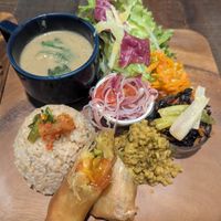 Vegan dinner plate at Yidaki Cafe in Kobe