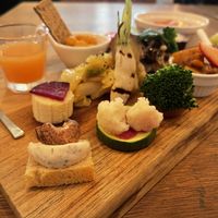 Lunch plate at Plus Veganique in Tokyo