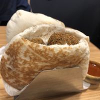 fill free $9 👍🏻👍🏻👍🏻 at Pita Bakery in Central Singapore