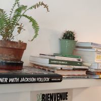 Books at Vero L'Autre Cantine in Paris