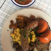 Full English with added tofu scramble and beans on the side (because I don't like them making the bread soggy...) at Lele's in East London