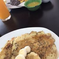 Tofú a la Mexicana y Hot Cakes!!! 😋😋😋 at VEGuerrero in Mexico City