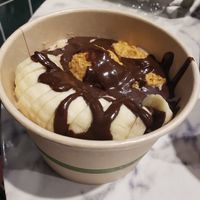 Museli with chocolate tahini and bananas at Rutabaga in Annapolis