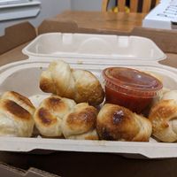 Garlic knots at Li'l Nonna's in Austin