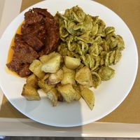 Spezzatino di seitan orecchiette al pesto di broccoli patate arrosto   at Biosapori in Lancenigo