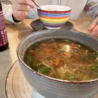 W soboty zjecie iconic zestaw: rosół jak w domu i kotleta „jak ja to zmieszczę”.   at Warzywniak in Wroclaw